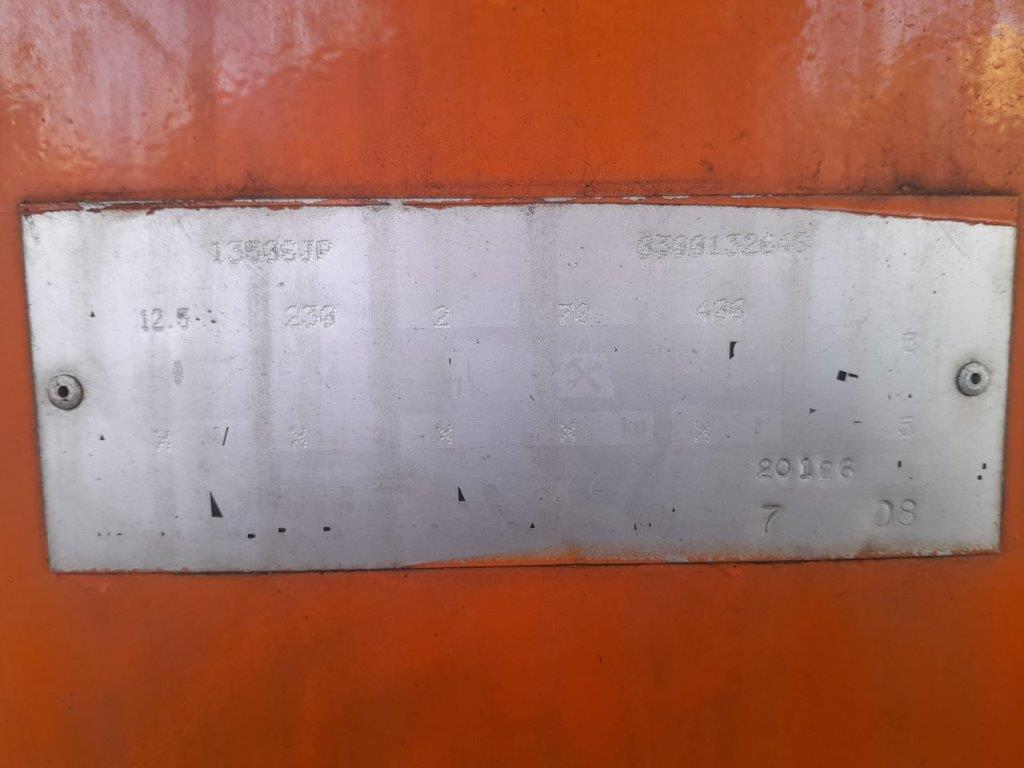 Sold - Articulated Boom Lift - View 2